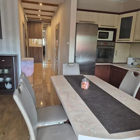 Ewa Nad Jeziorem W Gizycku Apartment *